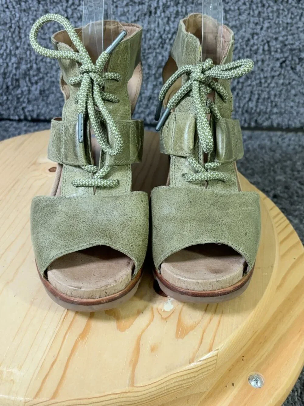 Sorel Joanie II Wedge Sandals Womens Size 11 Leather Green Lace Up Open Toe Shoe